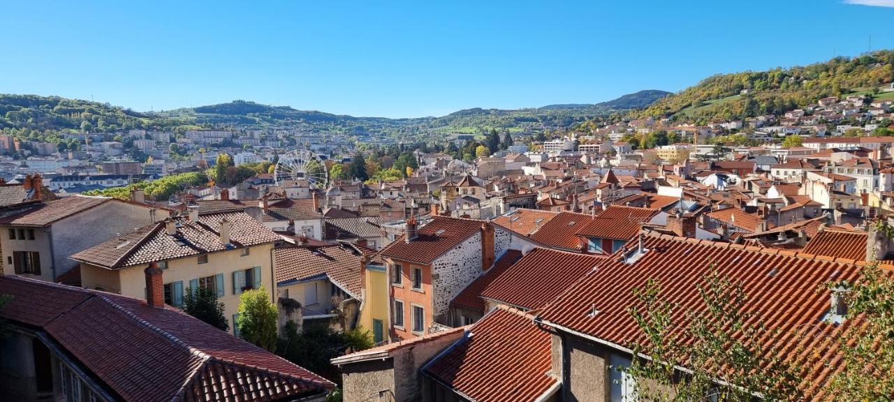 Maison Au Loup - Superbe Ancien Hotel Particulier Du Xvie Siecle Au Coeur De La Vieille Ville Du Puy Le Puy-en-Velay Dış mekan fotoğraf