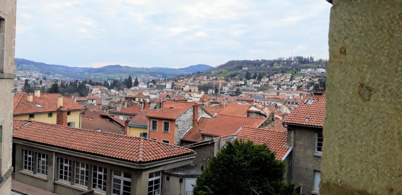 Maison Au Loup - Superbe Ancien Hotel Particulier Du Xvie Siecle Au Coeur De La Vieille Ville Du Puy Le Puy-en-Velay Dış mekan fotoğraf